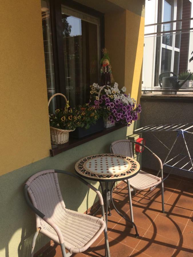Pokoje Goscinne Matros Ustronie Morskie Esterno foto