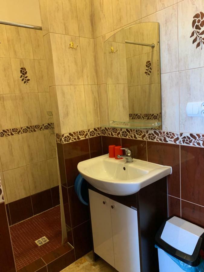 Pokoje Goscinne Matros Ustronie Morskie Esterno foto
